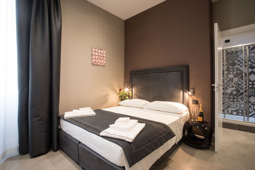 Roma 2B Double or Twin Room 2