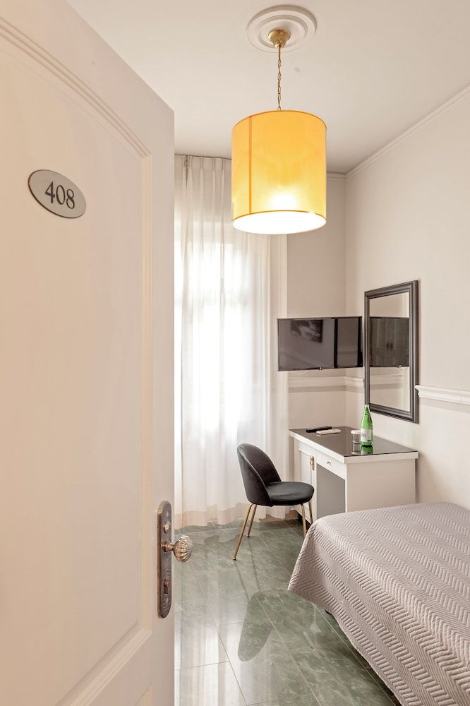 The Port Residence Single Room 7