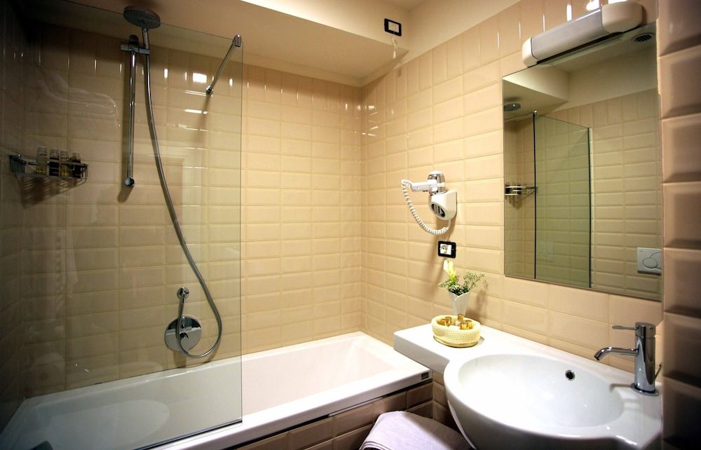 Palazzo Giordano Bruno Triple Room, Garden View 5