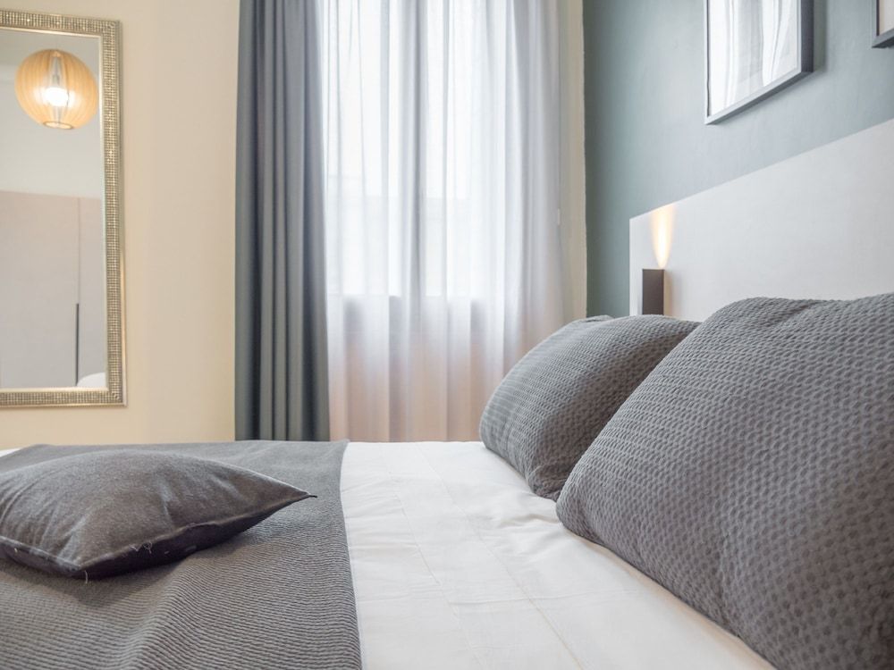 undefined Grand Canal Suites 7