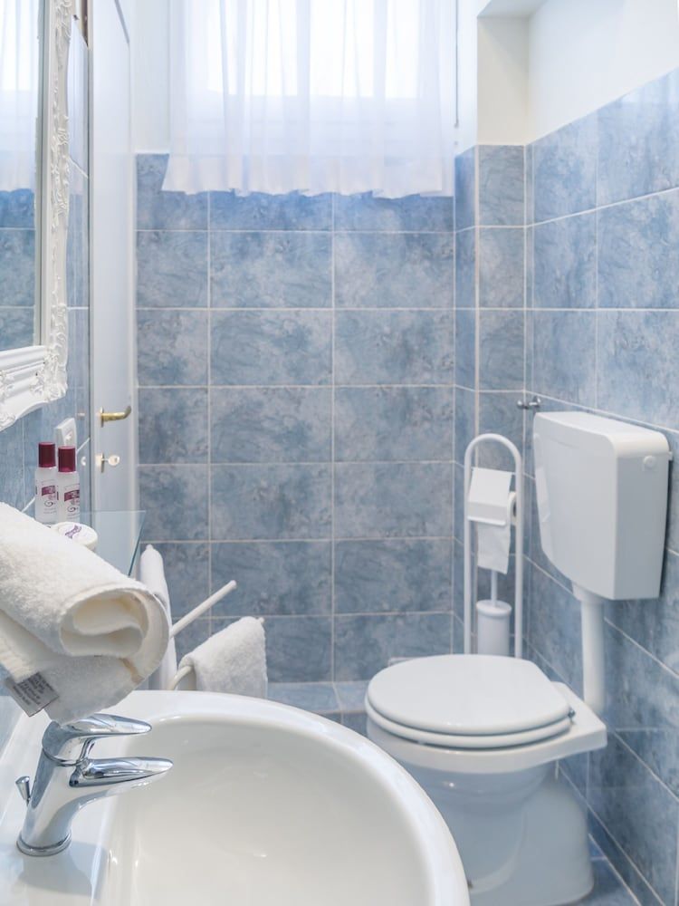 Grand Canal Suites Deluxe Room, 1 Bedroom 10