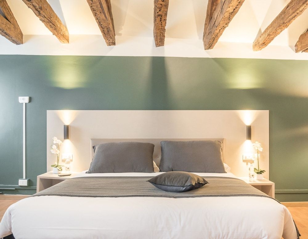 Grand Canal Suites Deluxe Room, Canal View 2