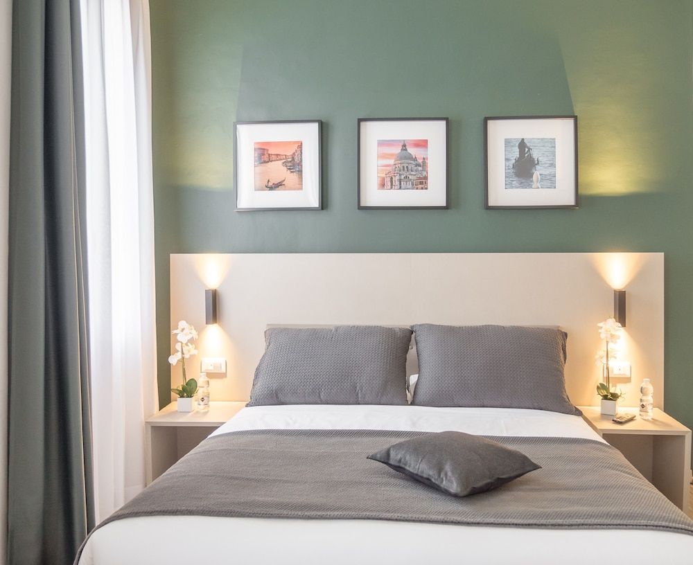 Grand Canal Suites Deluxe Room, 1 Bedroom, Grand Canal View 2