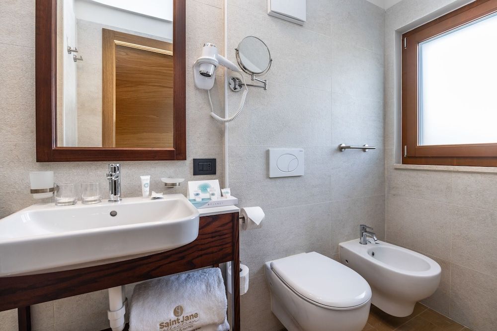 Park Hotel Superior Triple Room 4