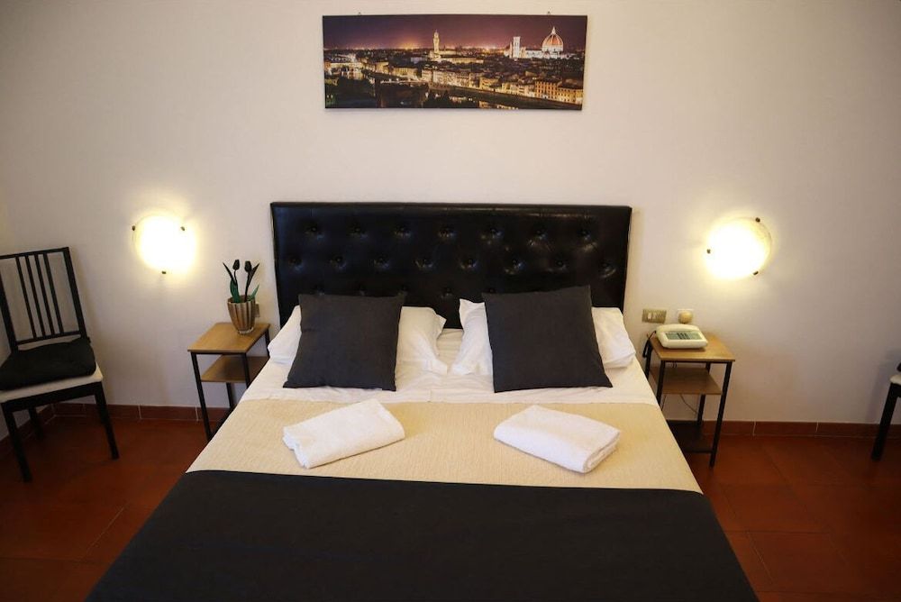 Hotel Victoria Double Room 3