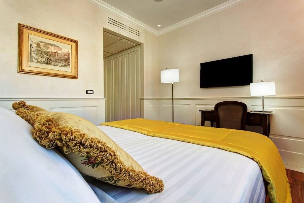 undefined Hotel degli Artisti 2