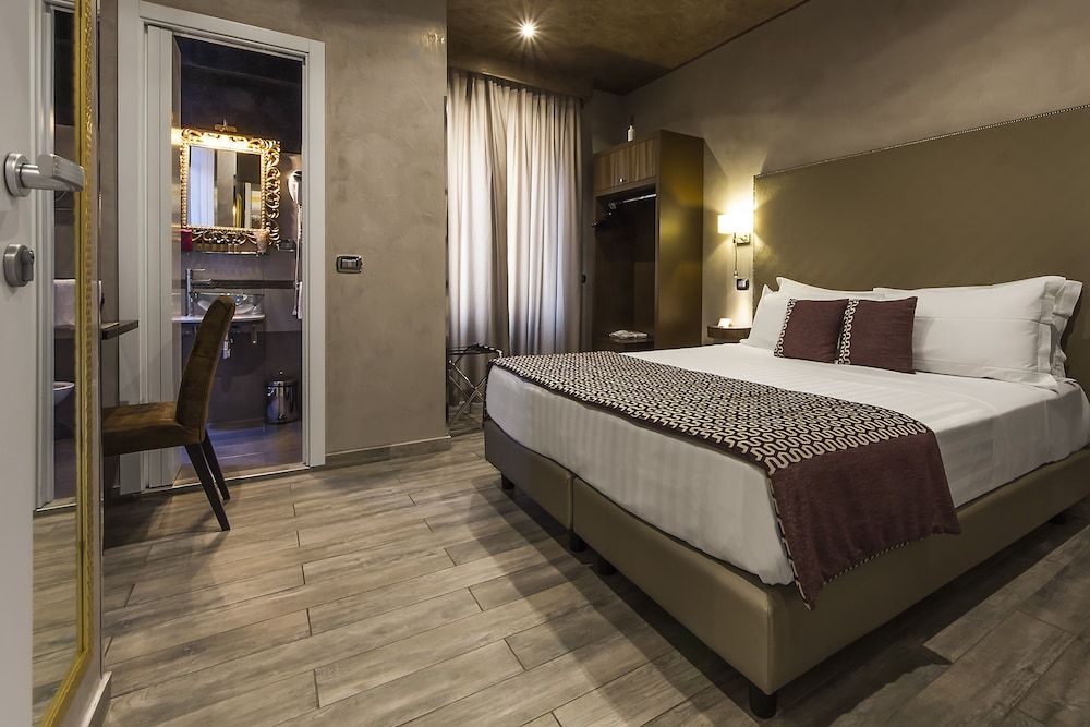 undefined Vaticano Julia Luxury Rooms 2