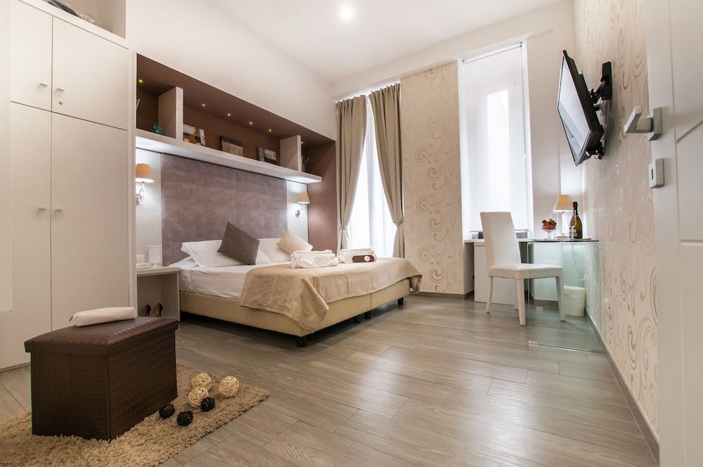 undefined Elenoire Rooms & Suite 2