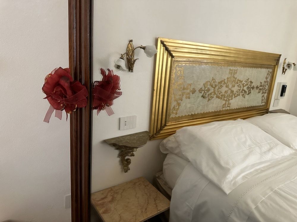 Domus Socolatae Residenza d'Epoca Charming B&B Superior Garden Room 5