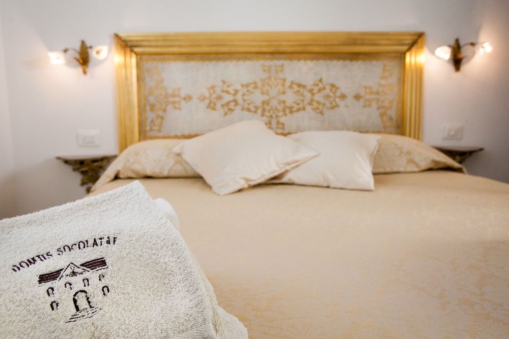 Domus Socolatae Residenza d'Epoca Charming B&B Superior Garden Room 3