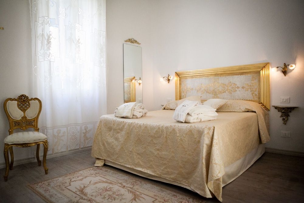 Domus Socolatae Residenza d'Epoca Charming B&B Superior Garden Room 2