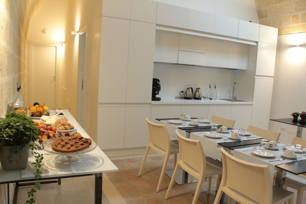 undefined LAMIA Room Rentals 7