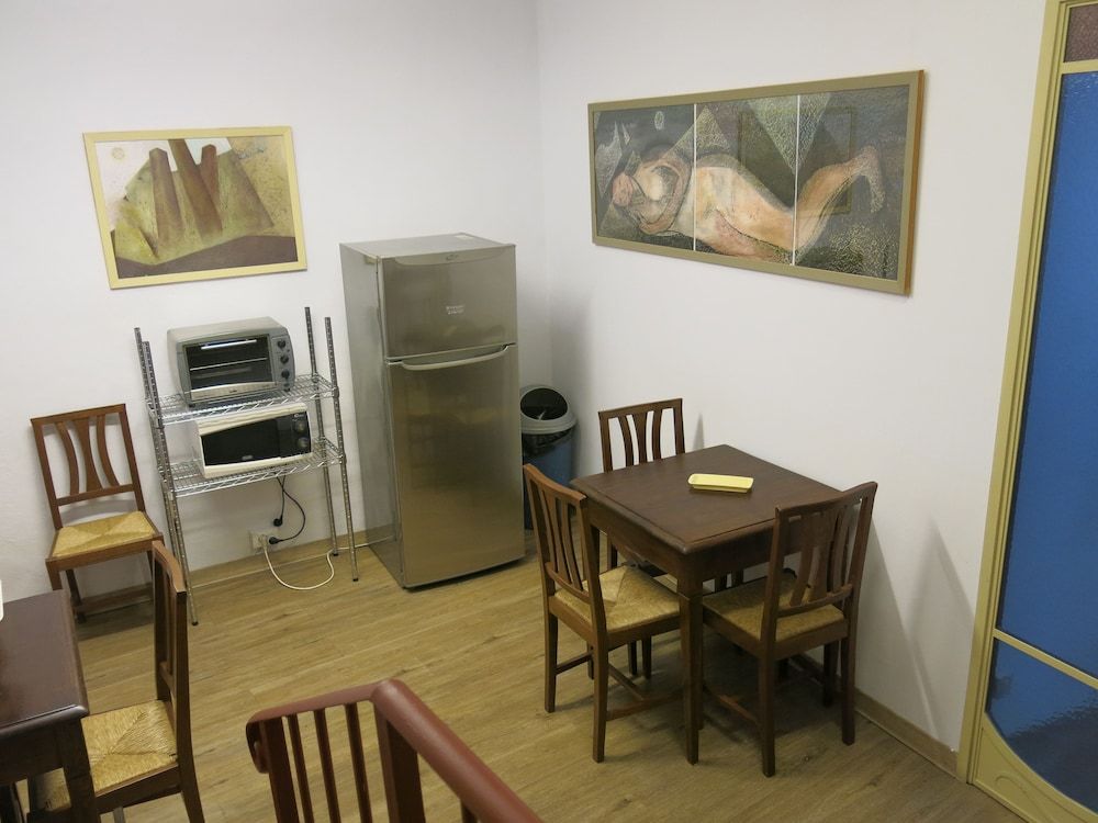 undefined Piazza Paradiso Accomodation 9