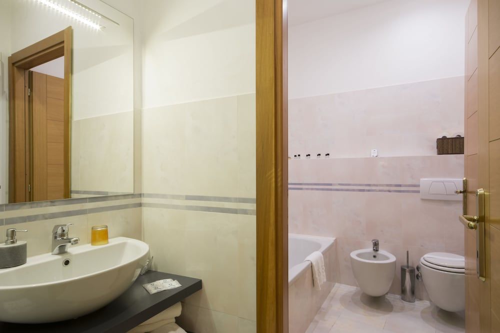 Piazza Paradiso Accomodation Quadruple Room 7