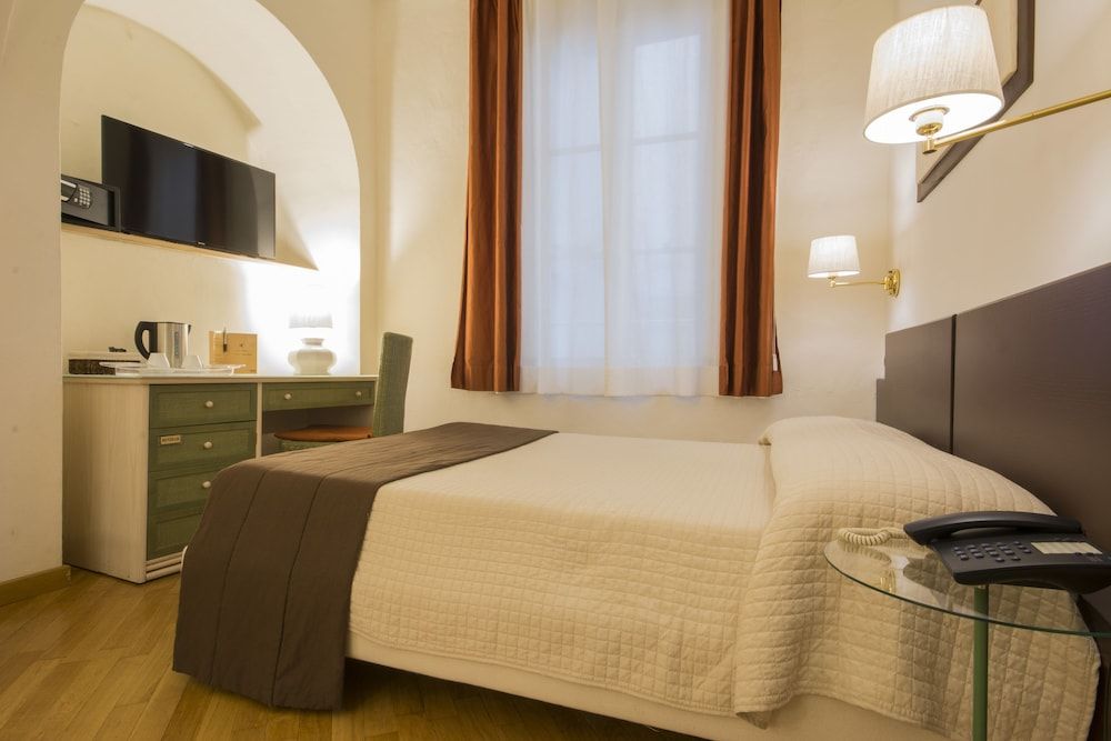 Piazza Paradiso Accomodation Quadruple Room 2