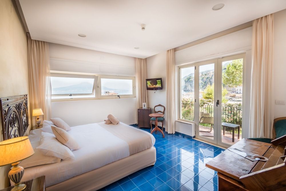 Superior Double Room, 1 Double or 2 Twin Beds, Balcony, Sea View