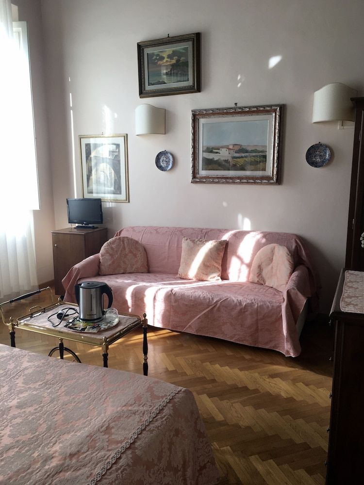 Soggiorno Antica Torre Deluxe Double or Twin Room, Ensuite 11