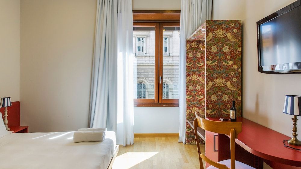 Monti First Double Room 13