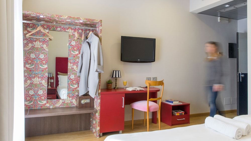 Monti First Triple Room 3