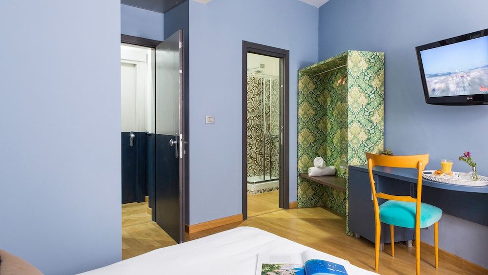 undefined Monti First 6