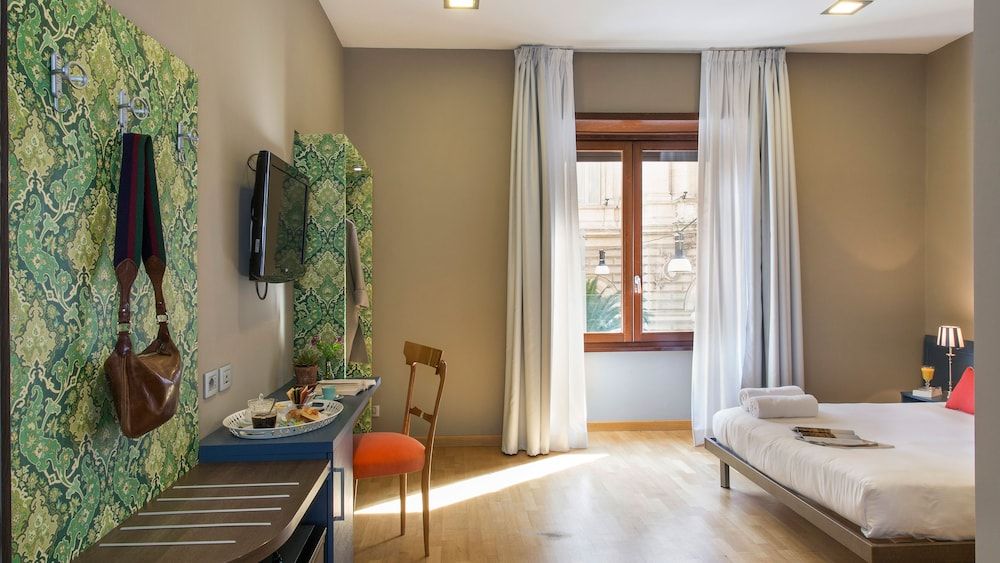 undefined Monti First 2