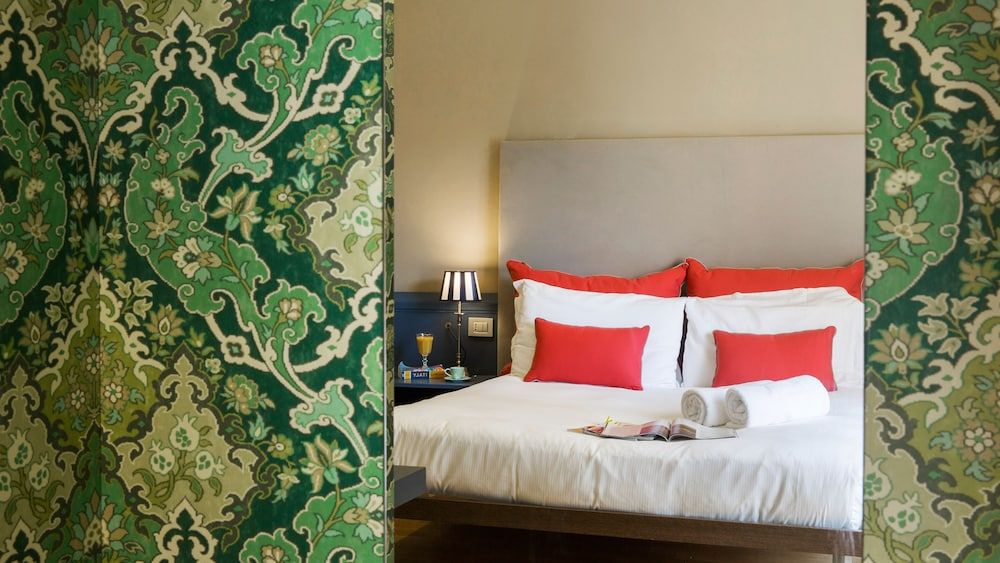 undefined Monti First 9