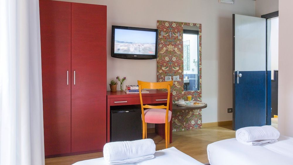 Monti First Double Room (Small) 6