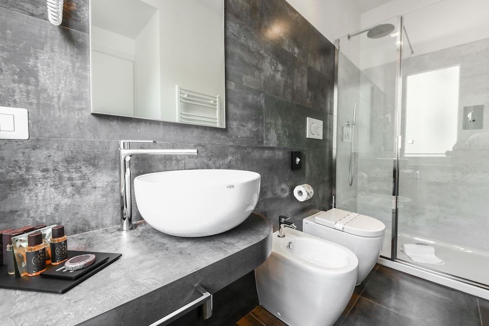 La Bella Modena Superior Double Room 12