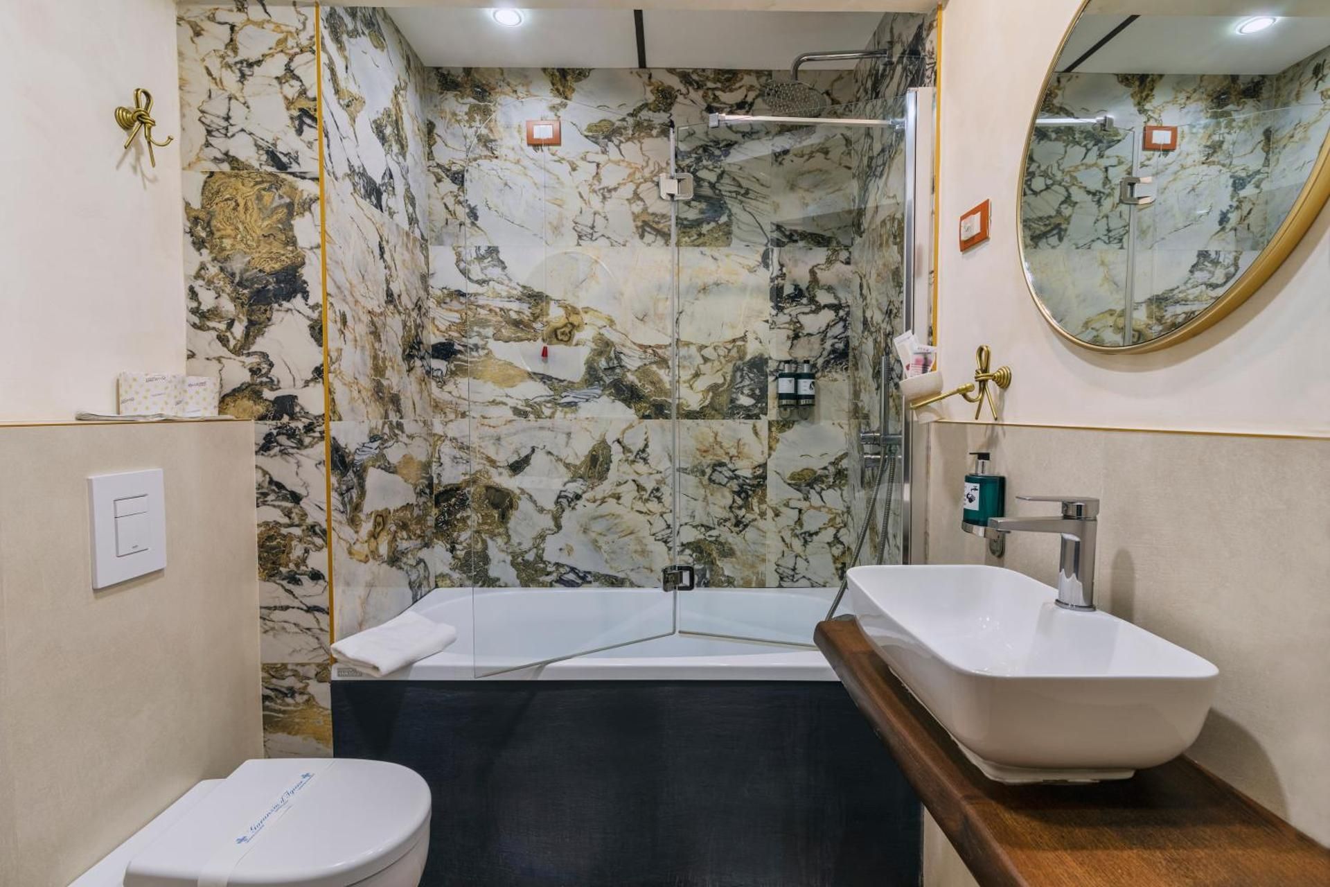 Deluxe Double Room with Terrace