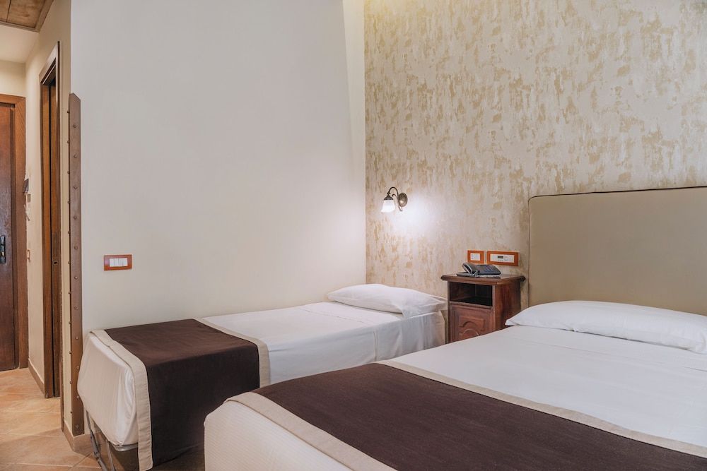undefined Hotel Il Convento 3
