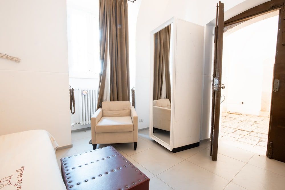 Le Tre Sorelle Standard Double Room, 1 King Bed 20