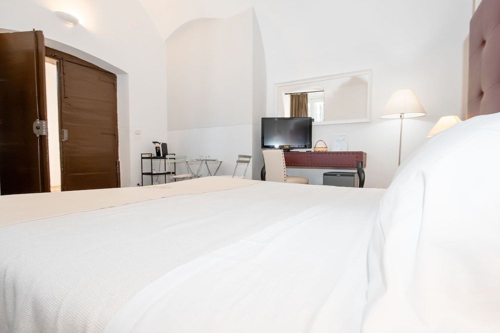 Le Tre Sorelle Standard Double Room, 1 King Bed