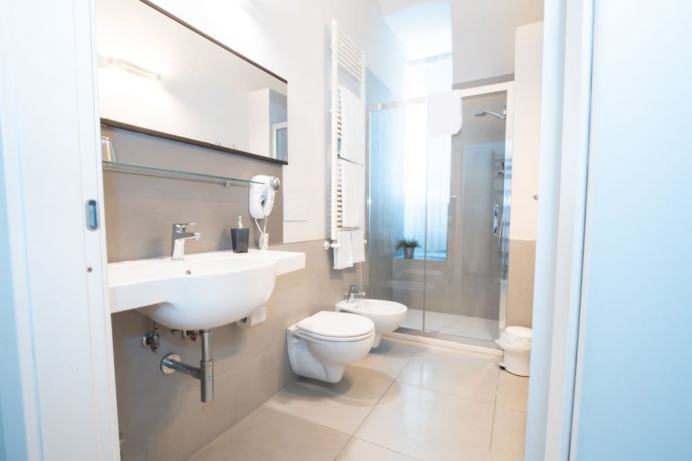 Le Tre Sorelle Standard Double Room, 1 King Bed 15