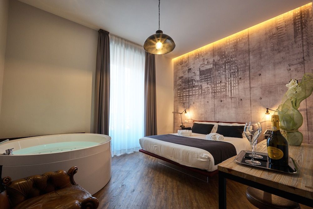 undefined Ara Suite 2