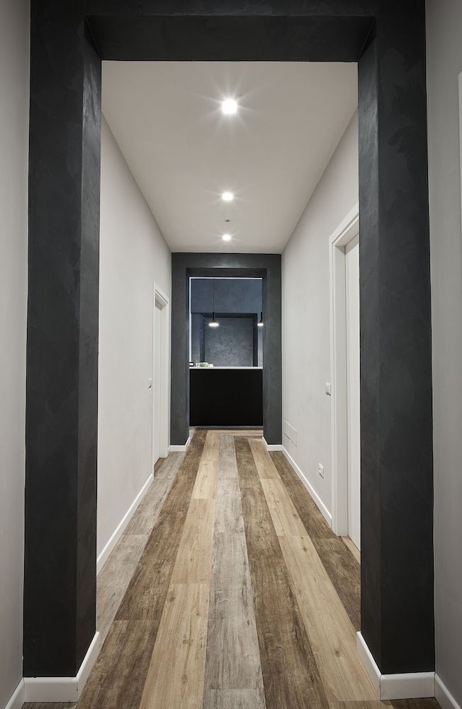 undefined Ara Suite 7