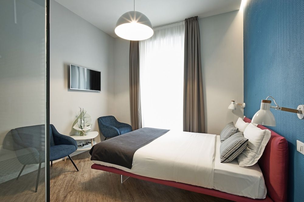 Ara Suite Deluxe Double Room 8