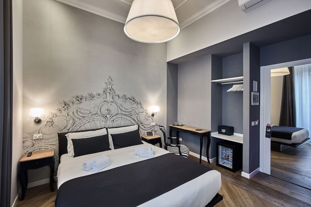 Ara Suite Deluxe Double Room 7