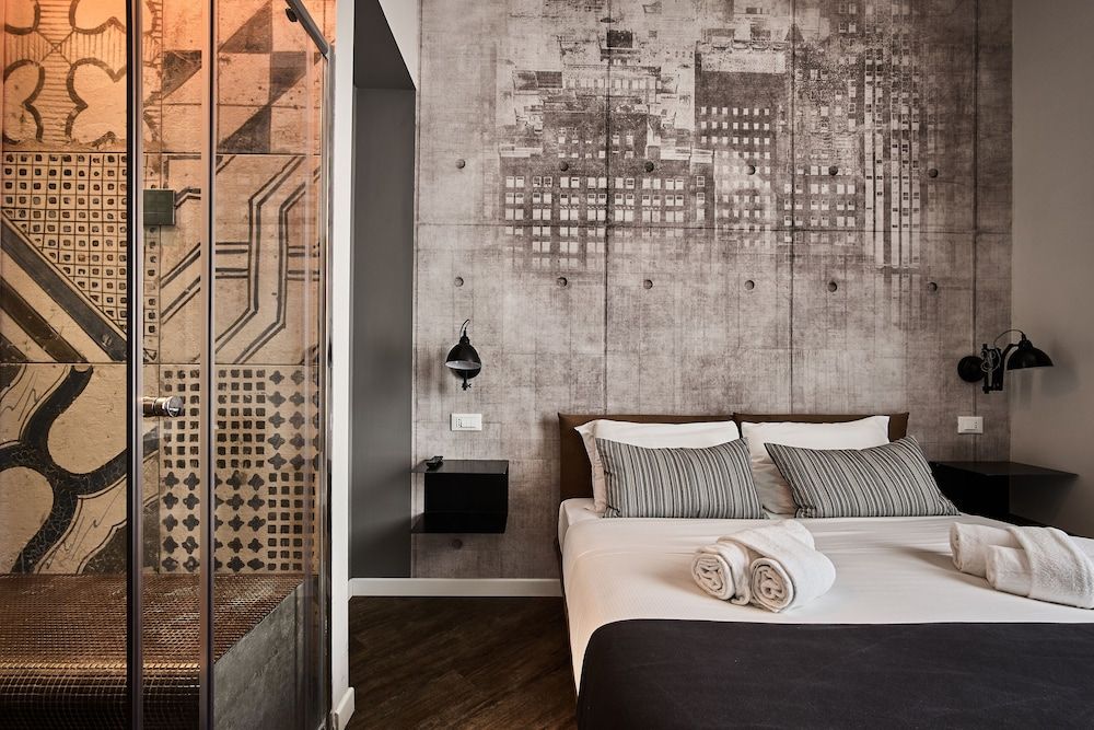 Ara Suite Deluxe Double Room 21