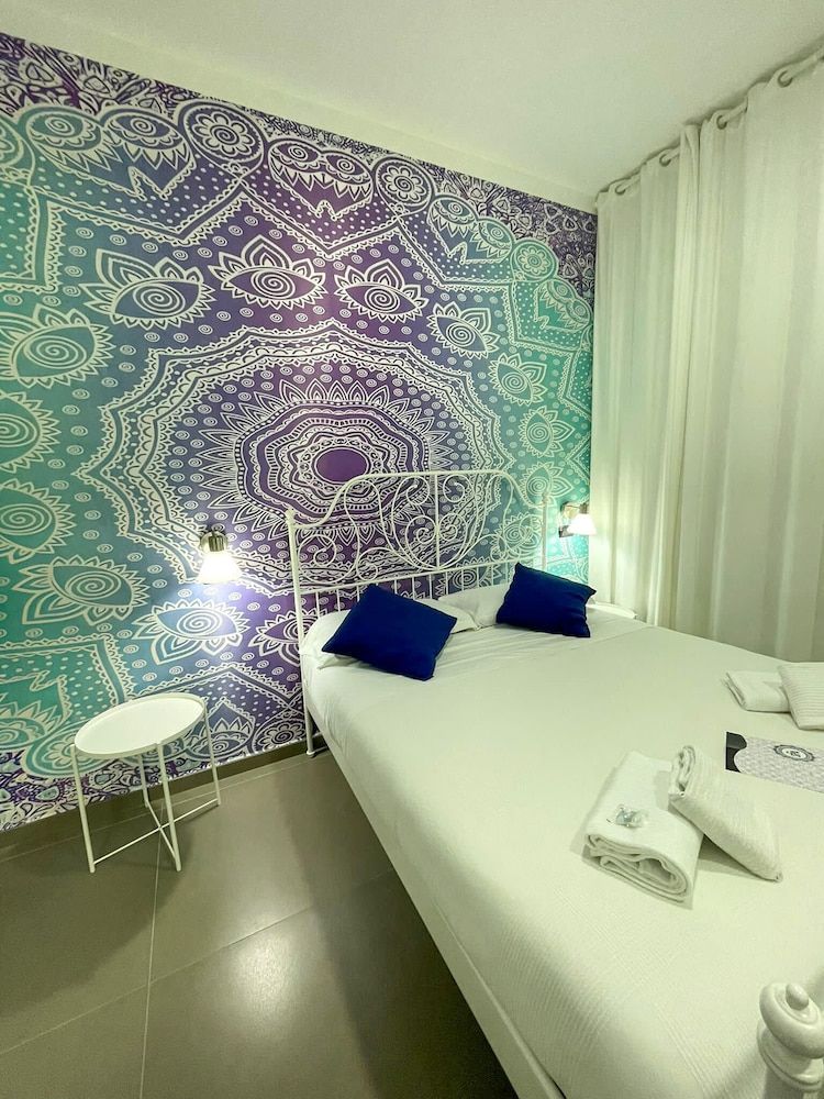 Sweet Sleep Standard Double or Twin Room 10