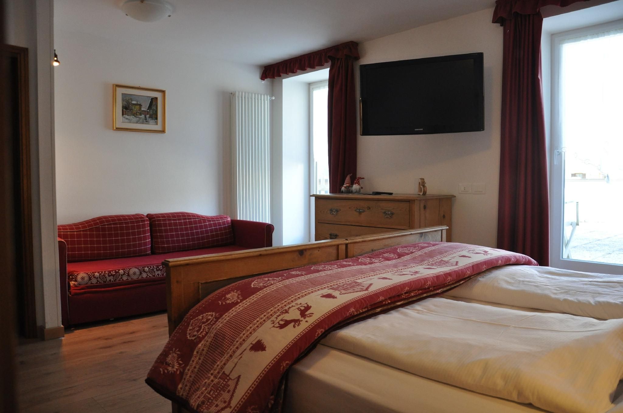 Deluxe Double or Twin Room
