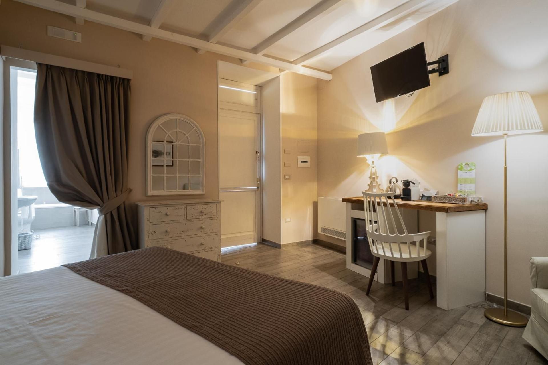 Cas'E Charming House Deluxe Double Room with Bath 2