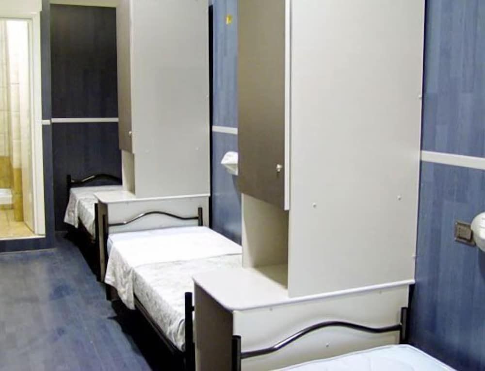 undefined Youth Station Hostel 4