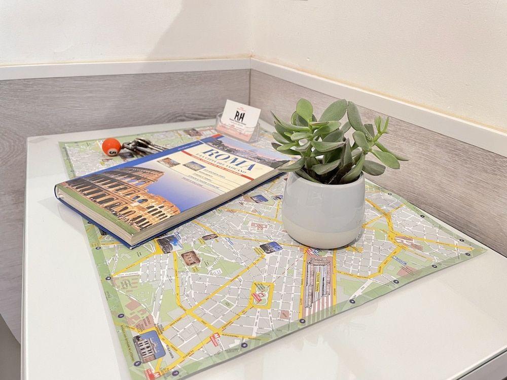 Roman Holidays Rooms Otranto Standard Double Room (External Private Bathroom) 3