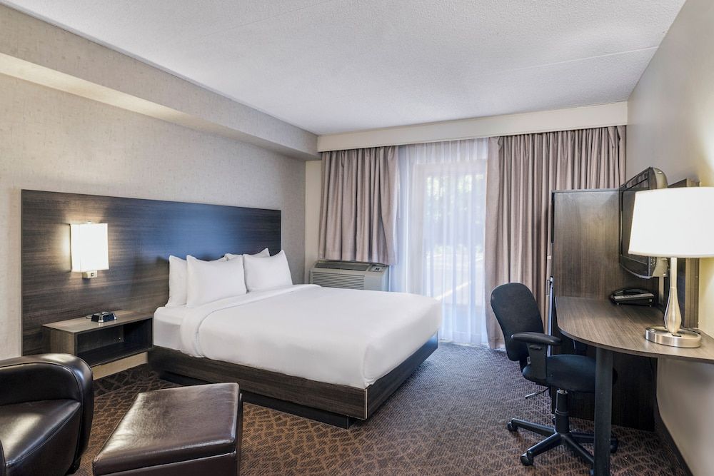 Quality Inn & Conference Centre Kingston Central