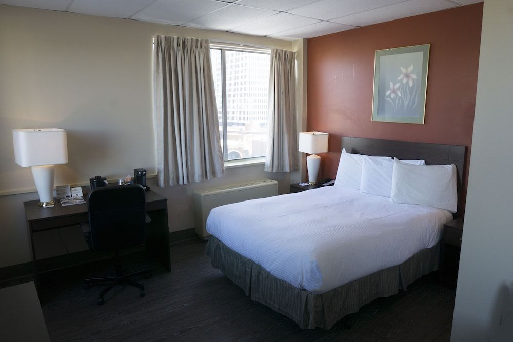 undefined The Marlborough Hotel 4