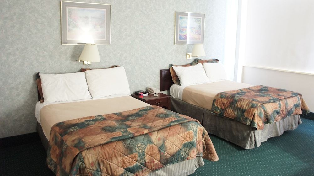 The Marlborough Hotel Standard Room, 2 Double Beds, Non Smoking