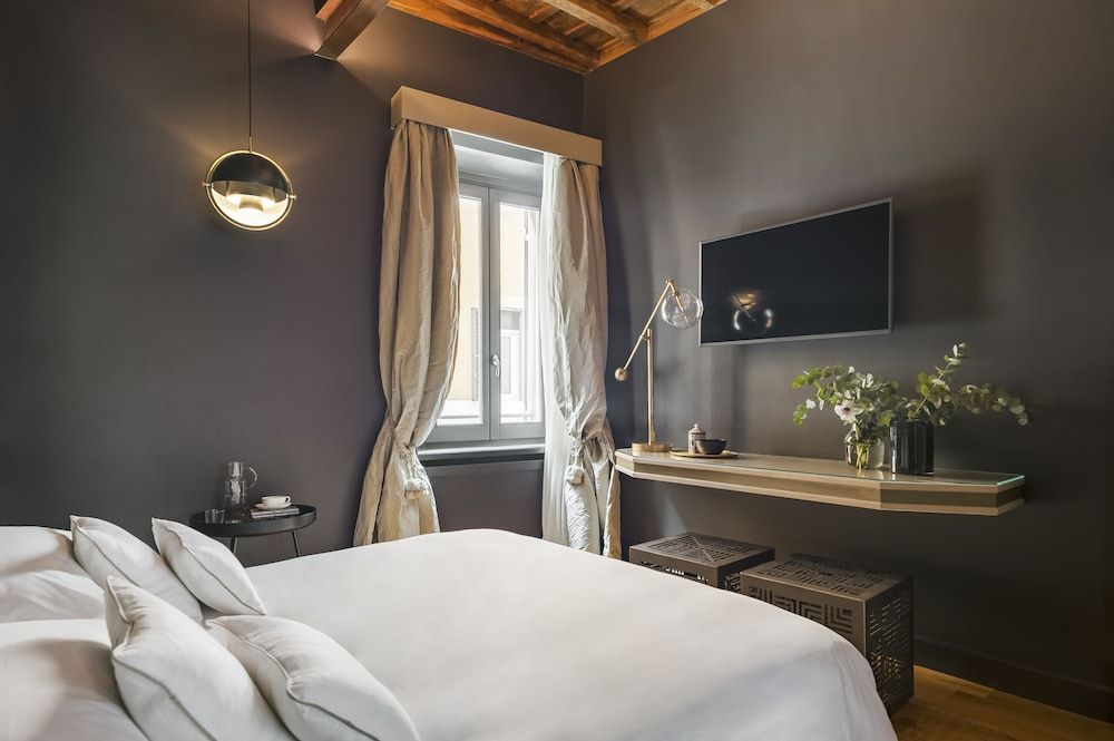 Crossing Condotti Double Room 6