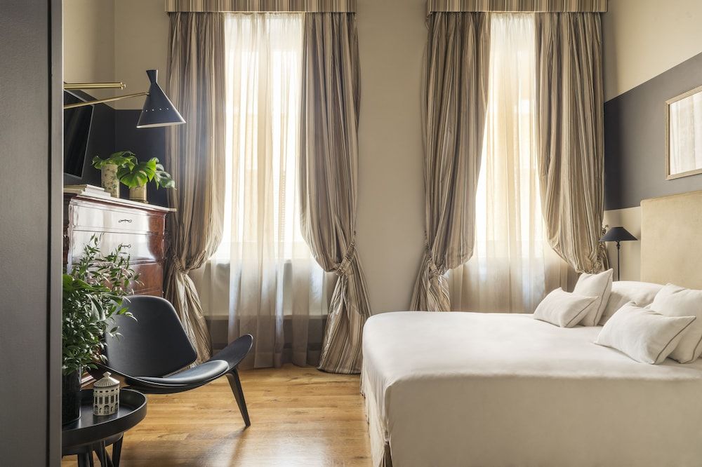 Crossing Condotti Double Room 15