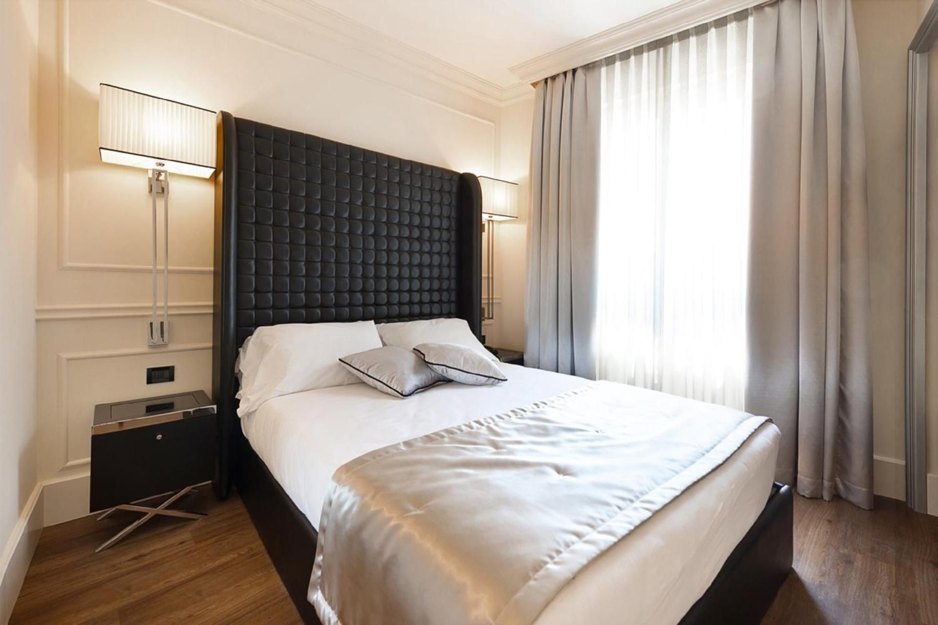 Deluxe One-Bedroom Apartment (3 Adults)