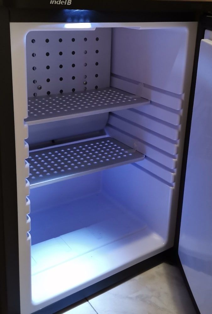 Mini-Refrigerator